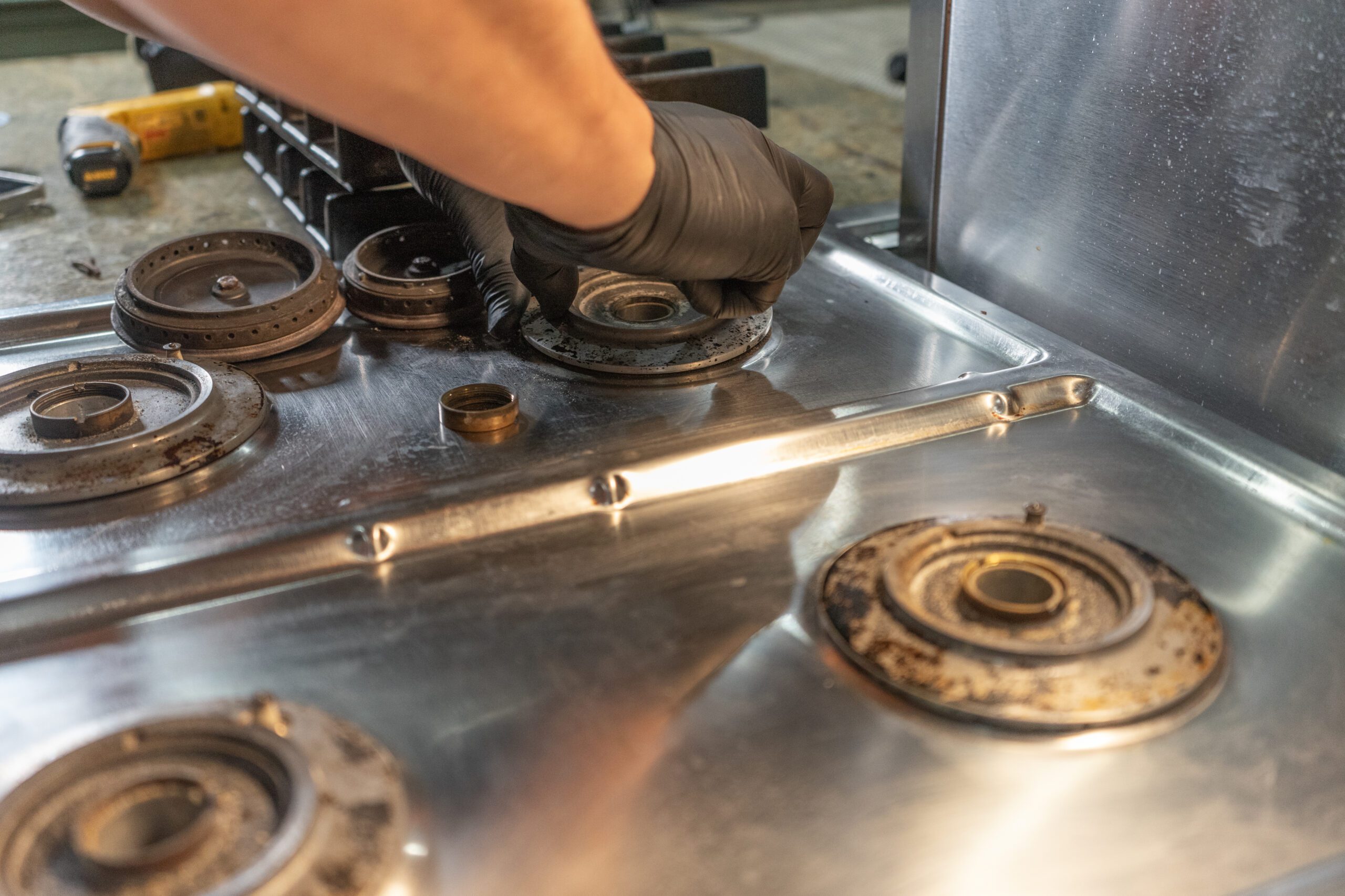 Wolf Gas Range Burner Won't Ignite? Common Causes and When to Call for Service